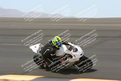 media/Apr-10-2022-SoCal Trackdays (Sun) [[f104b12566]]/Bowl (11am)/